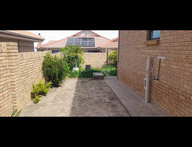 2 BEDROOM PROPERTY TO RENT IN HEIDERAND